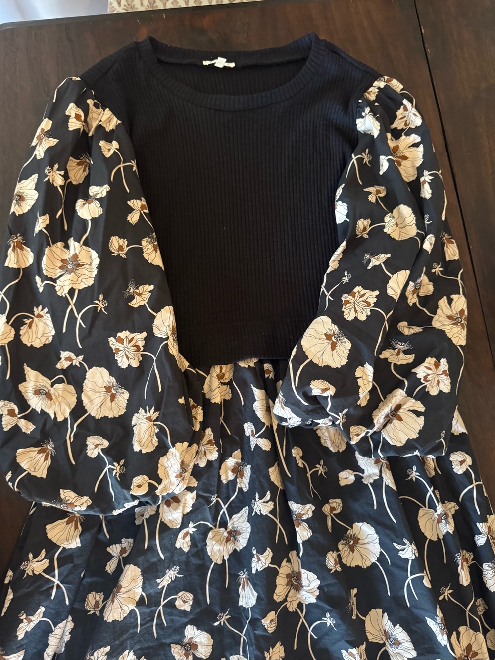 JODIFL Black Floral Puff-Sleeve Women’s Top